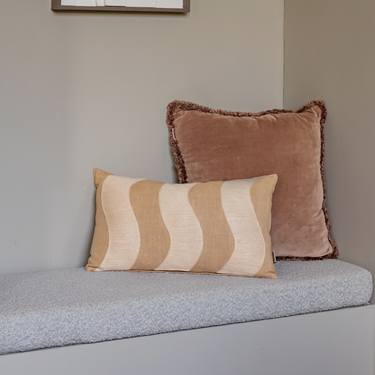 PRE-ORDER Kotabo sierkussenset Lua – Set van 2 kussens – Beige & Pink