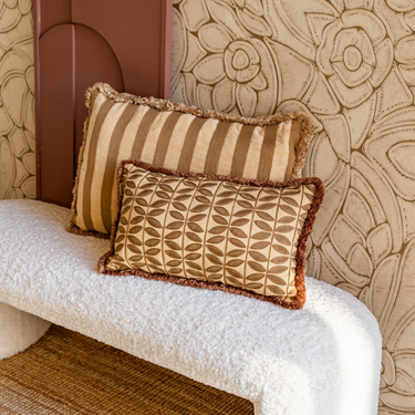 Kotabo Dekokissen mit Streifen und Fransen – 40 x 60 cm – Kräftiges Beige