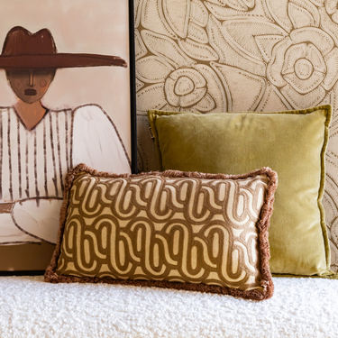 Kotabo sierkussen met swirl print en franjes – 30 x 50 cm – Bold Beige