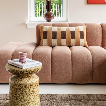 Kotabo sierkussen met retro patchwork print – 35 x 70 cm – Chocolate Chic, Caramel Crunch & Butter Beige