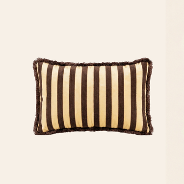 Kotabo sierkussen strepen met franjes – 40 x 60 cm – Chocolate chic